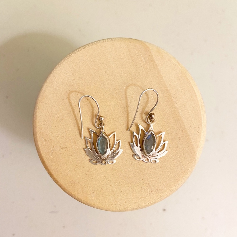 Sterling Silver Lotus Labradorite Earrings